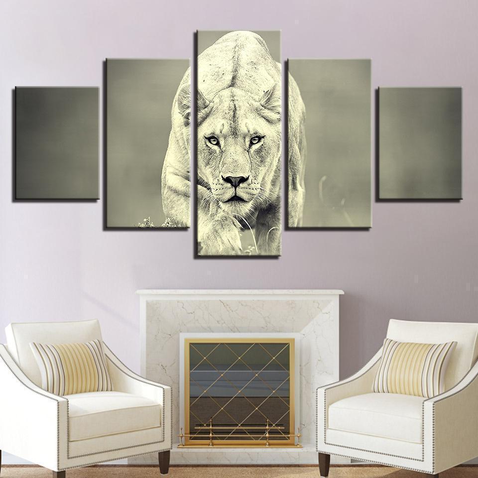 Lion Hunting Retro Animal Canvas Wall Art